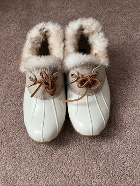 Sperry women’s topsider size 61/2 faux fur trim